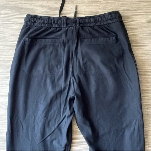 Athleta Farallon joggers, size 6 (I usually wear a size 8 and these fit), black - Picture 8 of 10